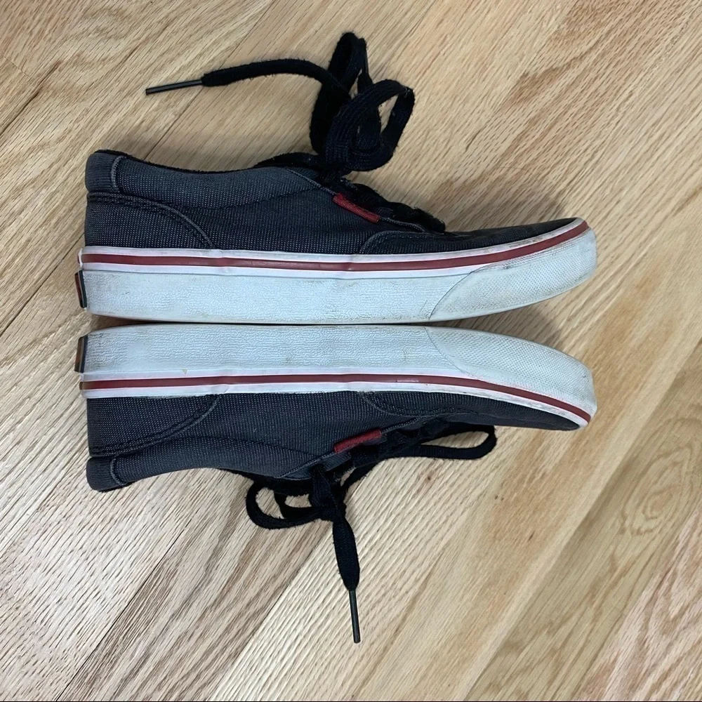 Vans Low Top Gray Sneaker Shoe Youth Kids Sz 2